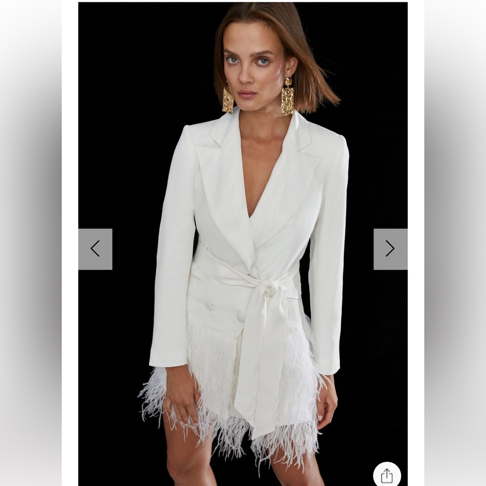 Karen Millen White Feather Trim Blazer